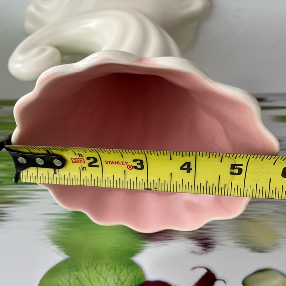 Pink Mid Century Modern Shell Vase White Exterior Made in Canada 116 Vintage - Picture 6 of 6